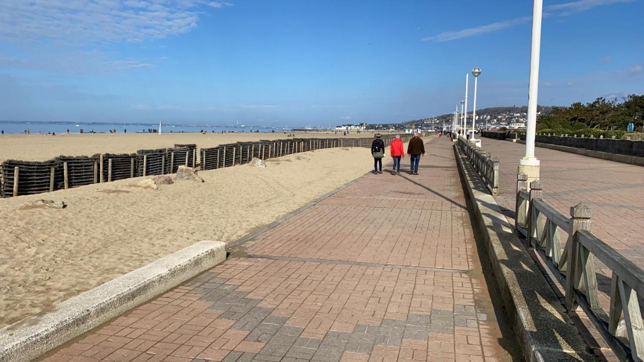 Magnifique Appart Standing Face Mer Centre A Pied Apartment Deauville Exterior photo